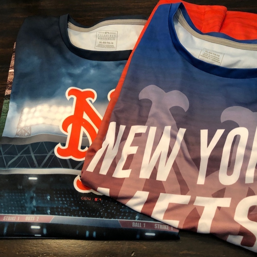 Bundle of 2 NY METS ⚾️ t-shirts XL (18) baseball